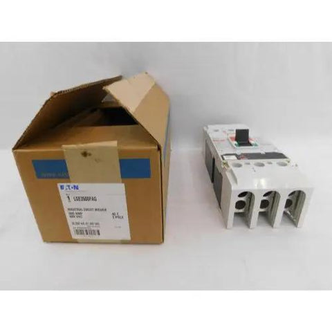 Rock Solid Thermal Magnetic Circuit Breaker Three Pole Five Hundred Amps Six Hundred VAC Two Hundred Fifty VDC Din Rail And Panel Mount in box and open.