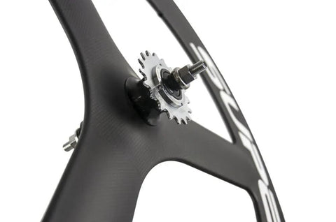 Close-up of Full Carbon Tri Spoke 700C Clincher Wheelset For Fixie Rigs Lightweight Aero Front Wheel For Speed Smooth Ride And Fatigue Reduction