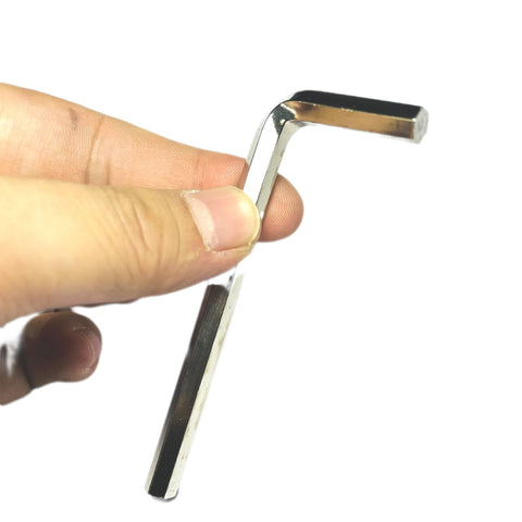 Four Piece One Quarter Inch Allen Wrench Set With Long Arm L Shaped Hex Keys, 3.54 Inch Long Arm And 1.38 Inch Short Arm held in hand