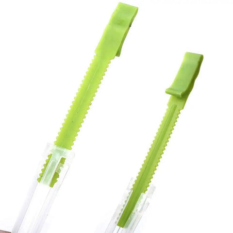 Adjustable green ziplock bag holder clips for kitchen use, showcasing nonslip design and secure locking for hands-free storage.