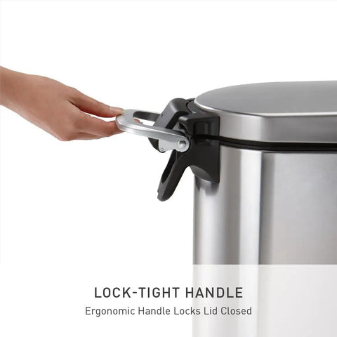 Lock-tight handle of X Large Pet Food Storage Container With Airtight Seal Keeps Dog Food Cat Food And Bird Feed Fresh, Extra Large Capacity