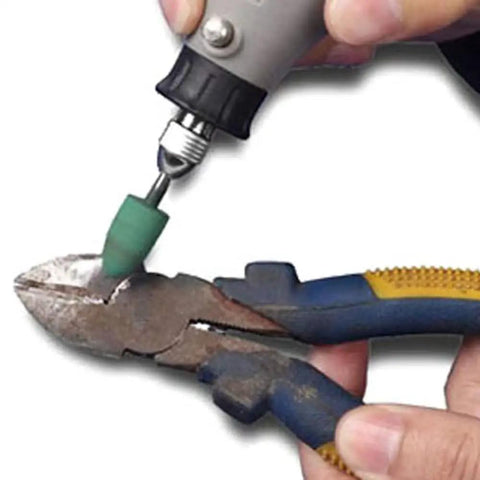 Using 20 Piece Rubber Polishing Bits Kit For Rotary Tools 1/8 Inch Shank Silicone Buffing Bits on metal object
