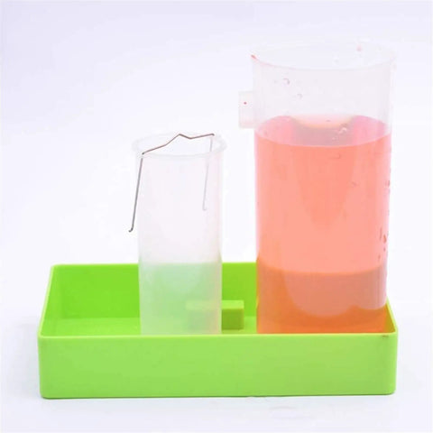 Hands On Physics Lab Kit For Liquid Pressure Depth Relationship, beaker with pink liquid and green tray