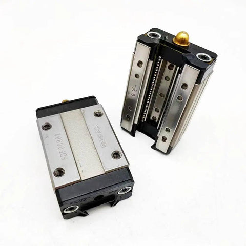 Ultra Smooth Linear Carriage SR15W1UU And SR15W1SS GK Block For CNC Automation And 3D Printing Beefed Up Heavy Duty Load Bearing Guide Rail System With Precise Sliding Action Easy mounting And High Performance Wide Stock. Pair of steel linear guide blocks