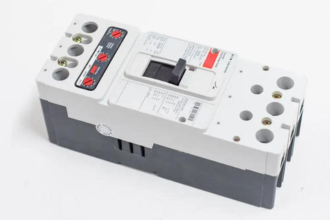 Heavy Duty HJD3150 Three Pole Thermal Magnetic Circuit Breaker 150 Amp 600 Volt viewed at an angle for power panels.