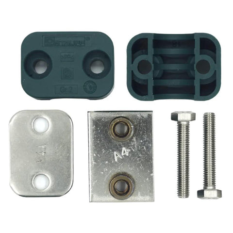 Stauff 33.7mm OD polypropylene pipe clamp kit with SS316 top base plate and metric bolts; includes two clamp halves.