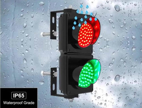 Heavy Duty Traffic Light Featuring Ridiculously Bright Red Green Dual Leds Built Like A Tank For Dock Operations Ip 65 Weather Resistant Warning Beam Anti Glare Sun Shield in rain.