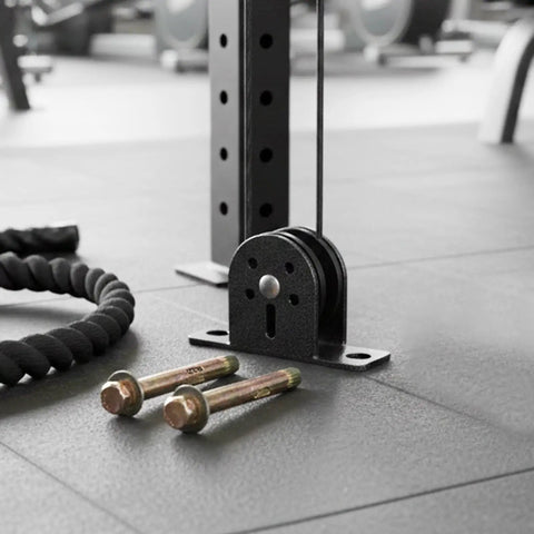 Heavy Duty Silent Fixed Pulley With Double Bearing And Stainless Steel Wire Rope Block For 3mm To 10mm Cable Lifting Rigging Gear built tough with bolts and rope.