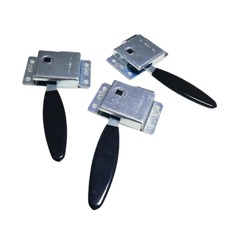 Heavy Duty Compartment Door Latch 2940074 Oem Gate Lock For Jlg Scissor Boom Lift And Gradall Telehandler, metallic, with black lever.