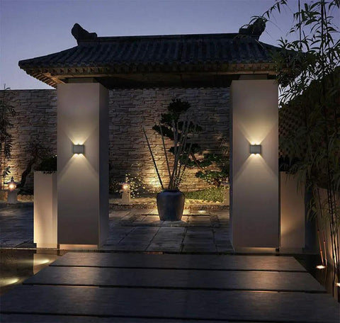 Modern LED Outdoor Wall Light IP65 Waterproof With Backing Plate 8W 86-265V AC Warm White 3000K garden entry lighting
