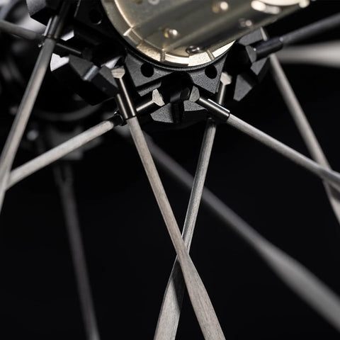 Close-up of Ultralight Carbon Fiber Wheelset For 700C Road Bikes With Disc Brakes Tubeless Ready 50mm Depth 1460g, showing carbon spokes.