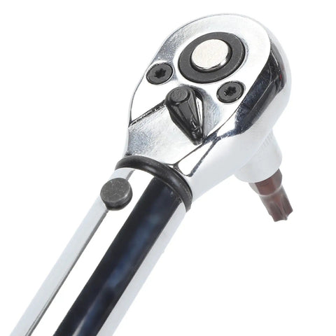 Close-up of the ratchet mechanism of Heavy Duty 5-25Nm Adjustable Click Torque Wrench Set With Stainless Steel Socket Kit.