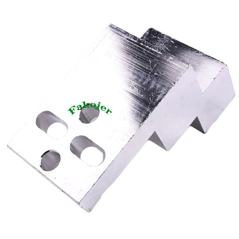 Heavy Duty Mechanical Stacked Lug 500 Kcmil-4, 600 MCM-2 Wire Range 13/32 Inch, 4 Primary Ports, 2 Mounting Holes, New CU9AL 600T-4 Connector