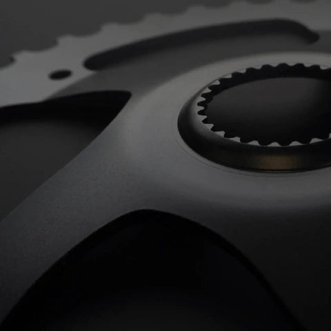 Close-up of Gen4 Chain Ring 38T 52mm Black For Bosch Performance Line CX And Performance Line Speed MY2020 teeth and center detail