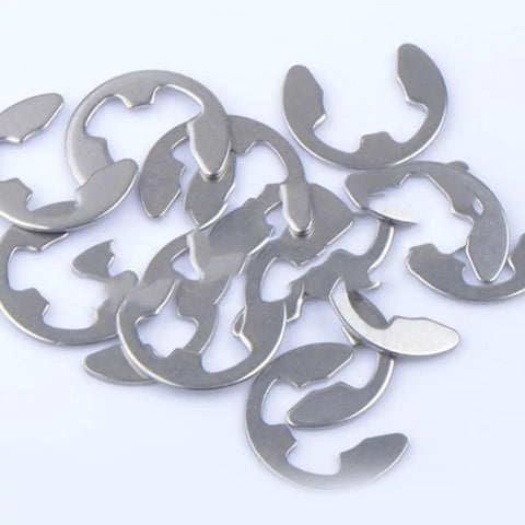 Close-up of Heavy Duty Stainless Steel Snap Ring Kit E Shaped 400 Piece Set M1.5 To M15, oil and wear resistant retaining rings.
