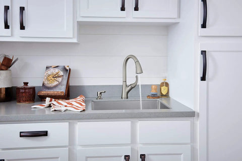 Parkwood Single-Handle Pull-Down Kitchen Faucet With 2-Function Sprayer High Arc Gooseneck Aerated Stream Or Spray Stainless Finish ADA Compliant Easy Pot Filling And Cleanup Optional Deck Plate RP100681SS For 1-Hole Install in modern kitchen setting