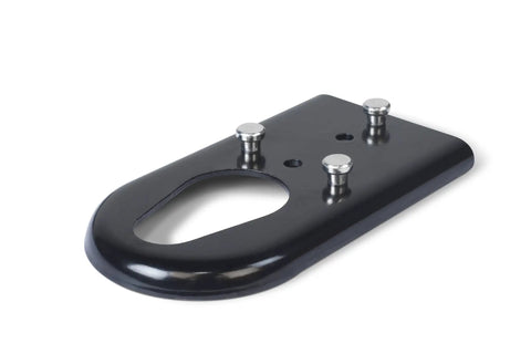 Beefy 2000-Lb Marine And Trailer Winch Kit with black 2-inch hitch adapter for heavy-duty utility hauling close-up view.