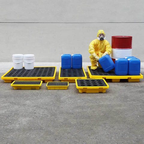 Heavy Duty HDPE Spill Containment Pallet With Anti Slip Tray Odorless Waterproof Platform Easy To Clean Chemical Resistant