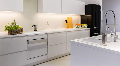 Modern kitchen with Smart LED Light Strip With Full Color Spectrum And White 1800 Lumens Adaptive Lighting Works With Siri And HomeKit