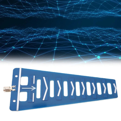 2.4GHz High Gain Directional Antenna 13dBi For Long Distance Signal Narrow Radiation Angles E48 And H75 in blue with connector