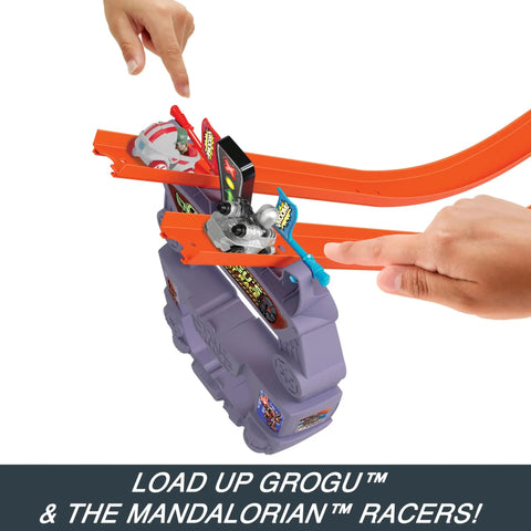 Loading Grogu racers on Star Wars RacerVerse Grogu's Great Race Track Set With Two Die-Cast Racers Inspired By The Mandalorian.