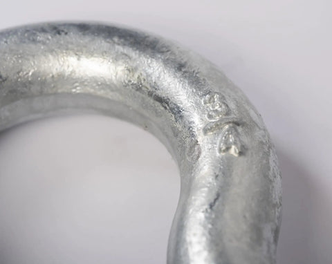 Close-up of Four Pack Galvanized Bow Shackles Three Quarter Inch D Ring Shackle With Seven Eighths Inch Screw Pin Heavy Duty Recovery Gear