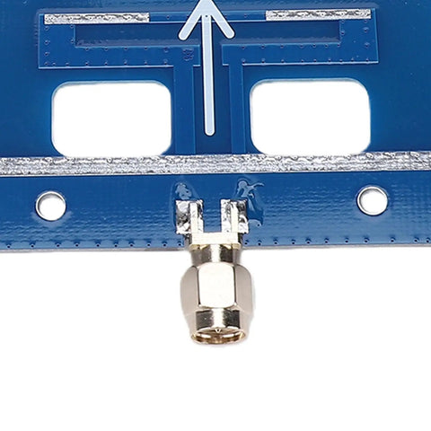 Connector of 2.4GHz High Gain Directional Antenna 13dBi For Long Distance Signal Narrow Radiation Angles E48 and H75