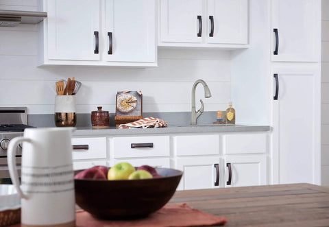 Modern kitchen with Parkwood Single Handle Pullout Kitchen Faucet With Dual Sprayer Aerated Stream Or Spray Stainless Finish ADA Compliant