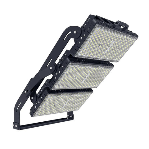 Top Shelf Heavy Duty Slick Waterproof Outdoor Led Flood Light No Fuss Commercial Job Site Lamp with three LED panels for outdoor use.