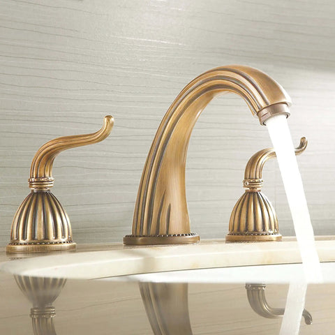 Antique Brass Two-Handle Three-Hole Bathroom Sink Faucet With Drip-Free Solid Brass Construction Hot And Cold Water Mixing Classic Vanity Tap
