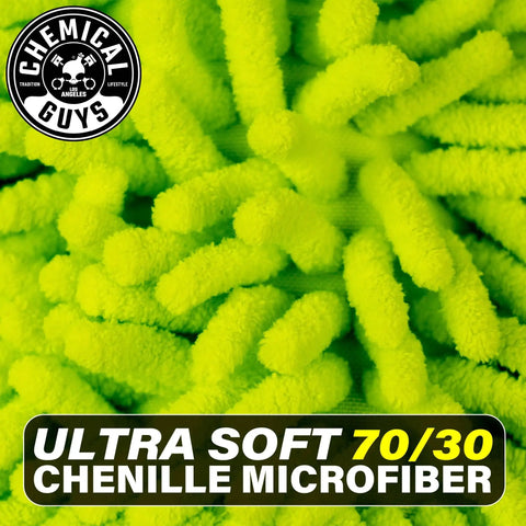 Ultra soft 70/30 chenille microfiber close-up for Foam Blaster 6 Car Wash Gun And Chenille Microfiber Wash Mitt Kit.