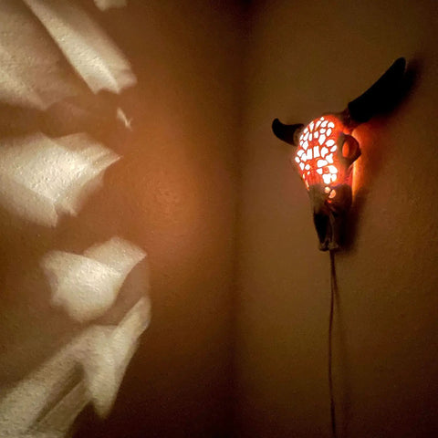 Southwestern Style Steer Skull Resin Wall Sconce Or Table Lamp With Removable Metal Stand And LED Bulb Western Decor