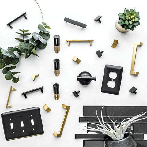 European Style Matte Black Wall Mount Single Post Toilet Paper Holder With Corrosion-Resistant Finish, surrounded by modern bathroom hardware
